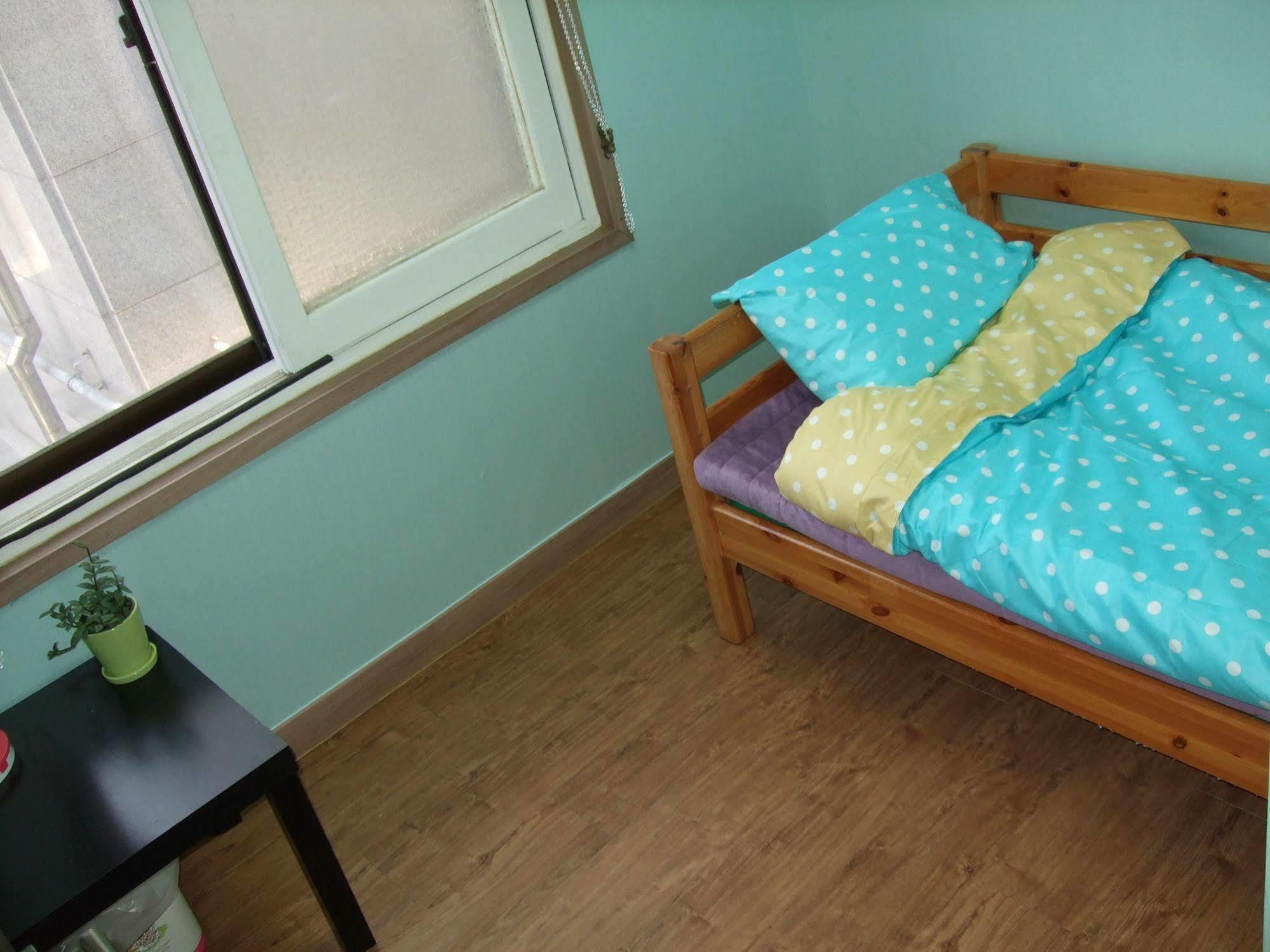 Birdsnest Hostel Hongdae Foreigner Only Séoul Extérieur photo