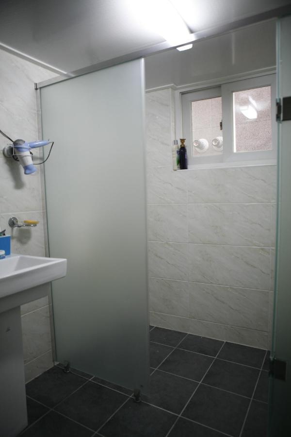 Birdsnest Hostel Hongdae Foreigner Only Séoul Extérieur photo